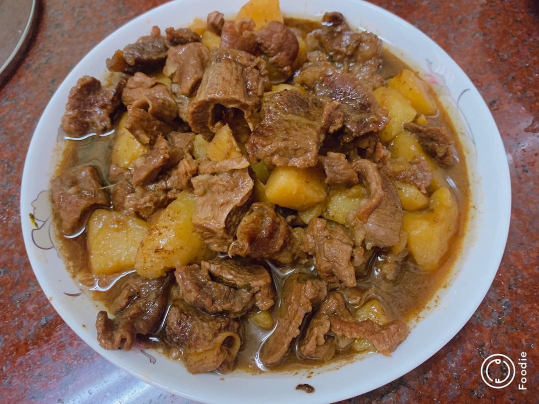牛肉炖土豆