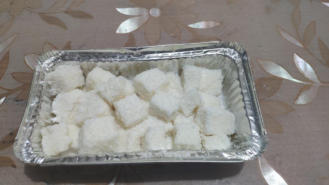 完胜85‘C的牛奶椰蓉小方