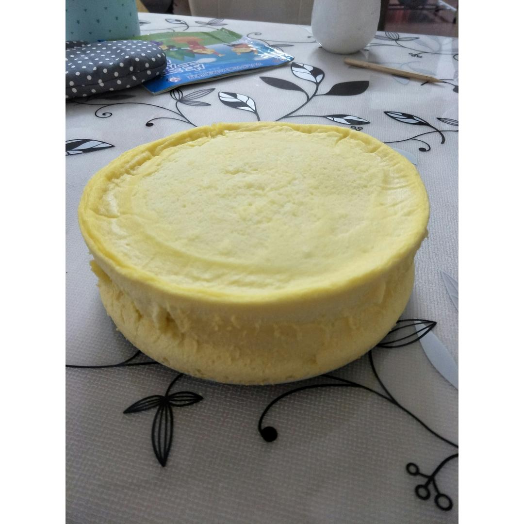 烤箱做蛋糕（戚风蛋糕的做法）