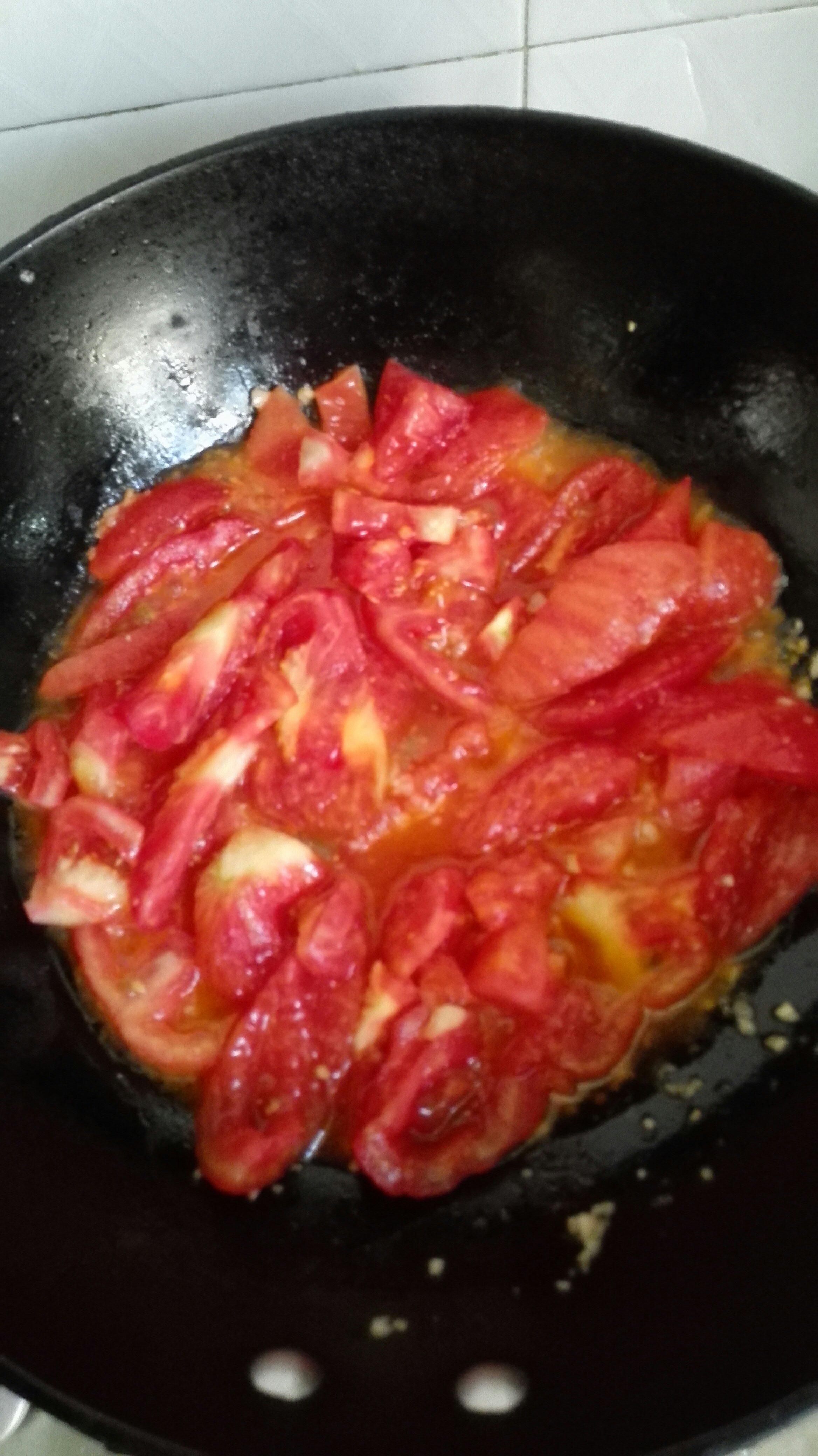 番茄鱼的做法 步骤5