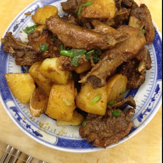 土豆焖鸭