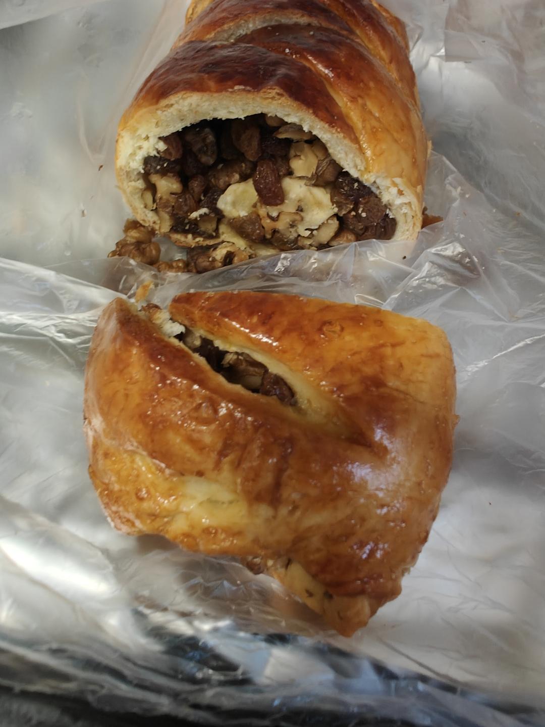 美味坚果面包（大列巴）