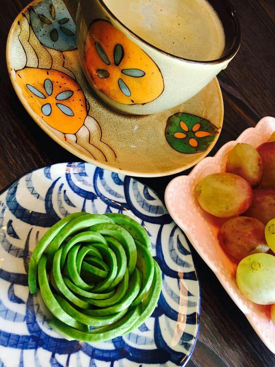 牛油果花，高颜值哦～