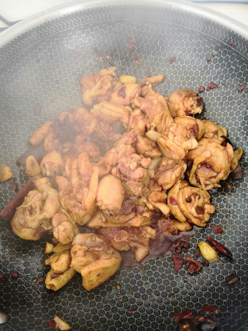 随便土豆炖鸡