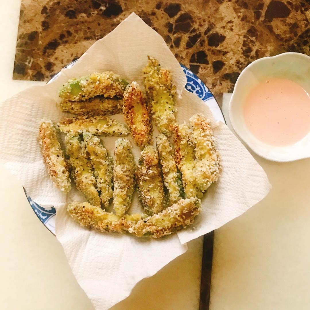Avocado Fries 炸牛油果条(另附烤箱健康版做法)