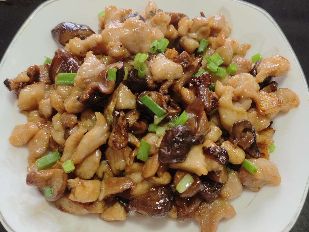 低脂低卡‼️ 家常菜‼️香菇滑鸡‼️好吃到停不下来