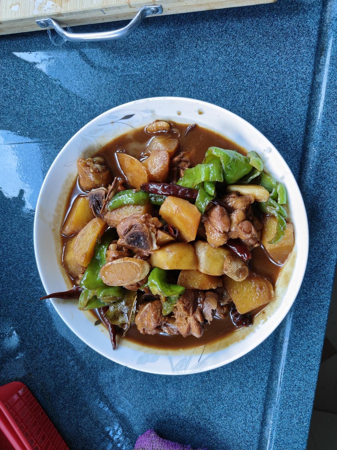 新疆特色大盘鸡（附加皮带面做法）