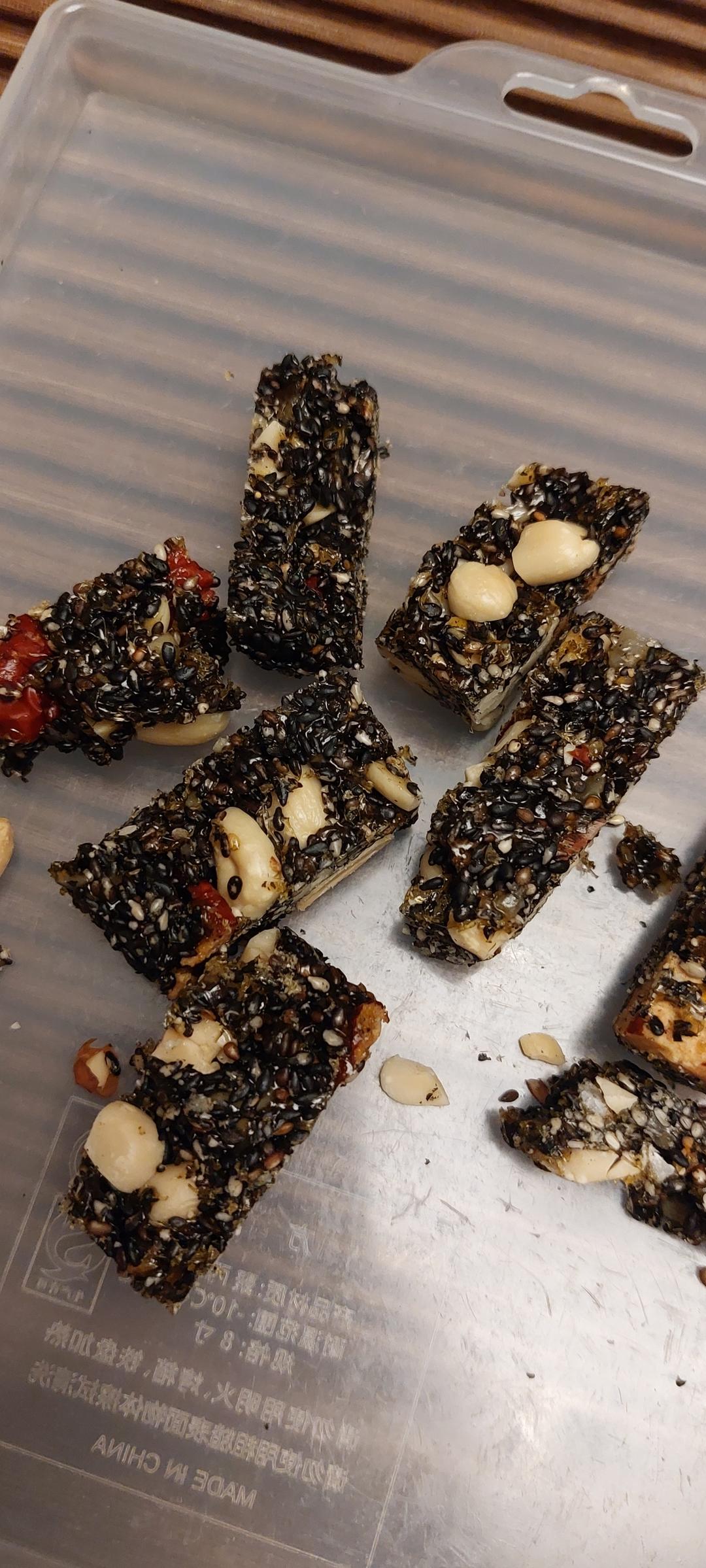 无水香脆芝麻花生糖