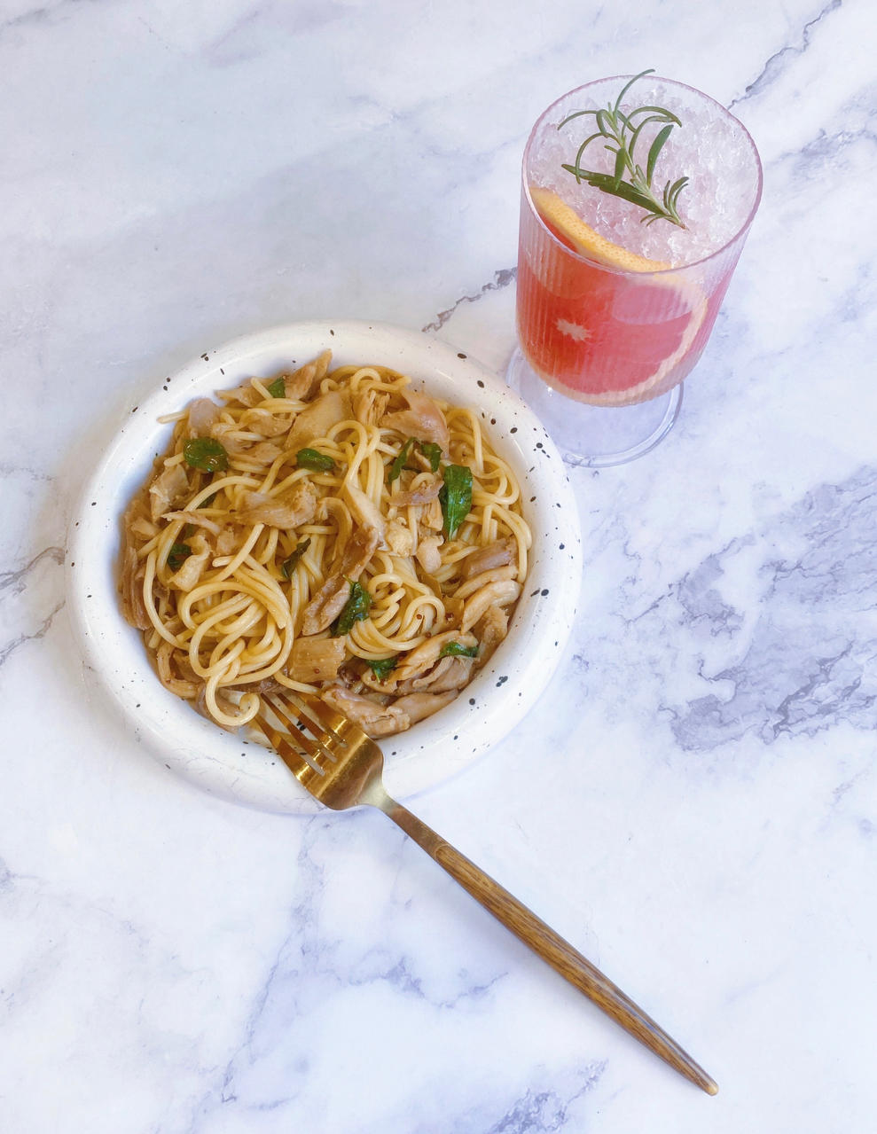 西柚气泡水｜超简单，称霸朋友圈的自制饮品