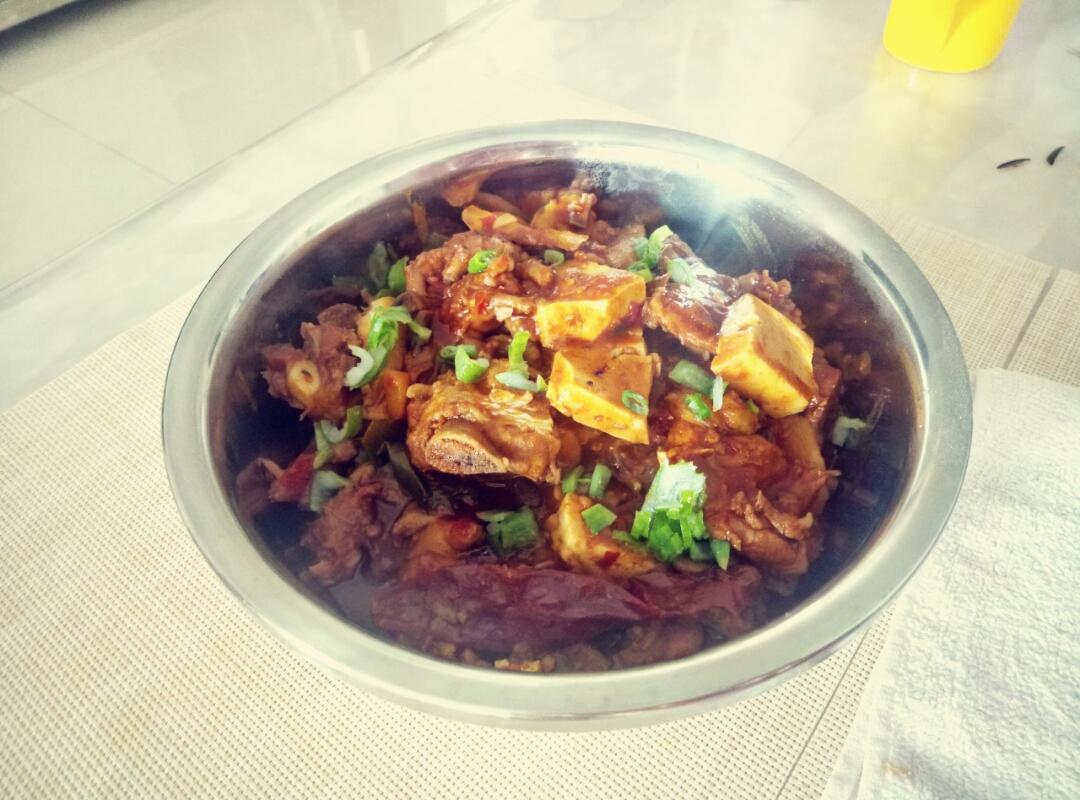 胖哥俩肉蟹煲