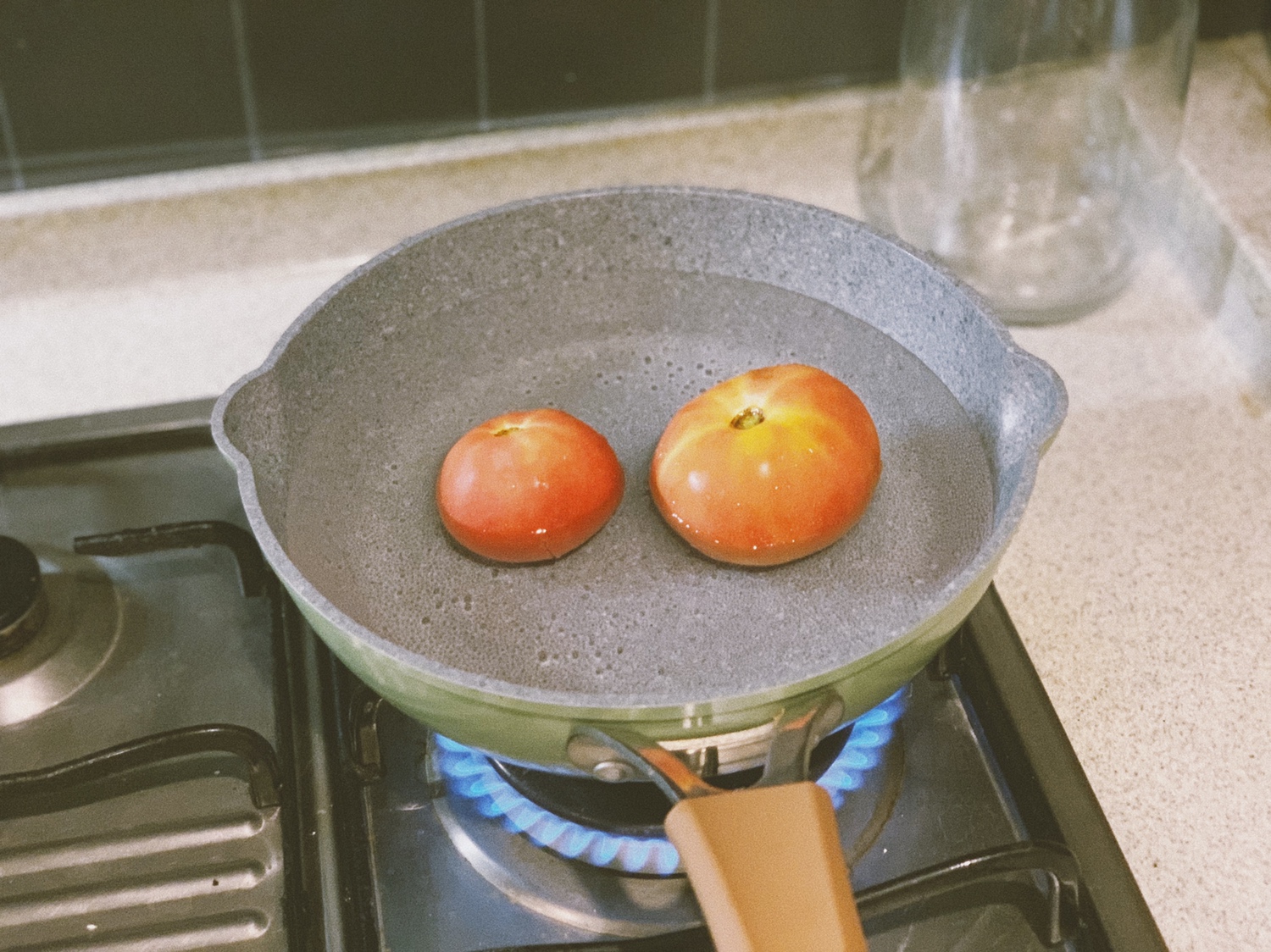 西红柿肥牛鸡蛋面的做法 步骤1