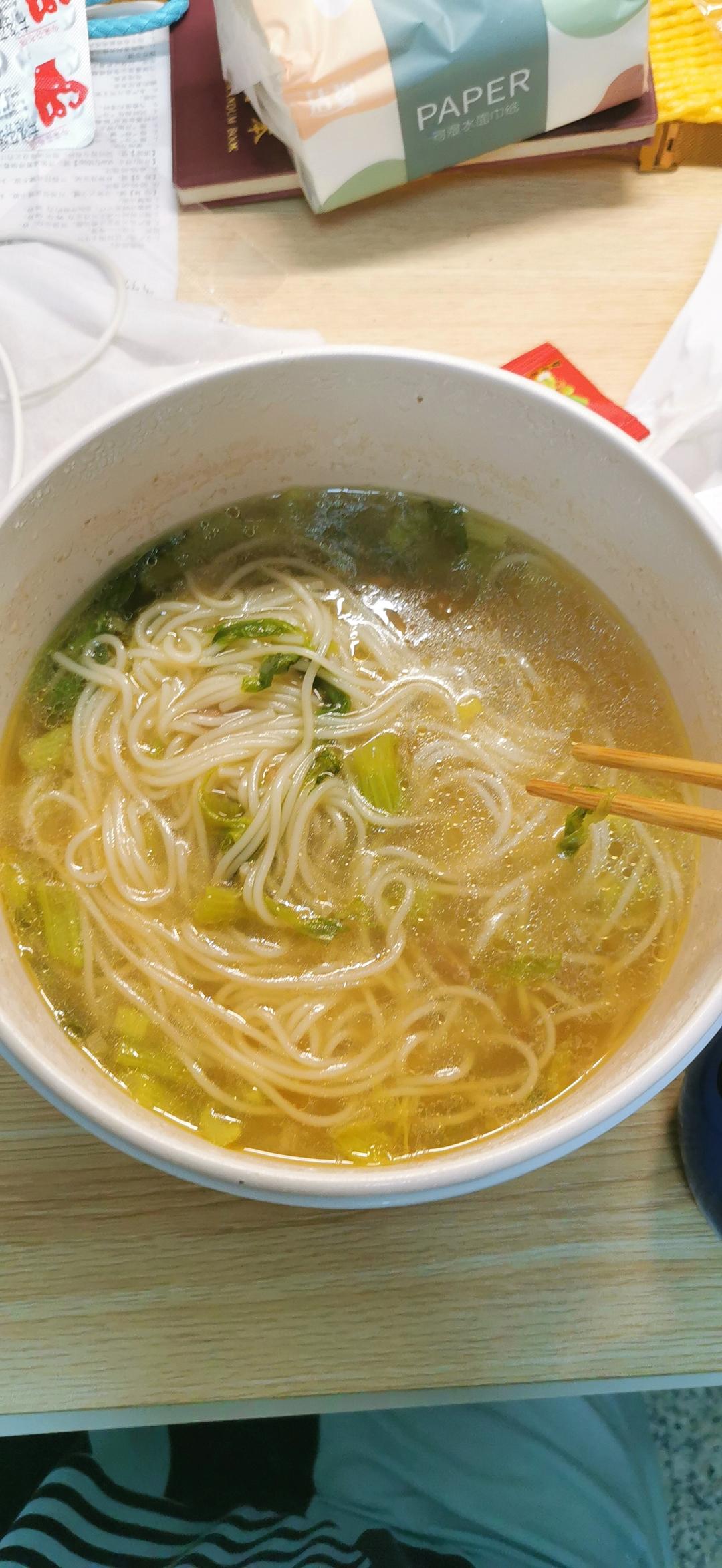 芹菜肉丝面