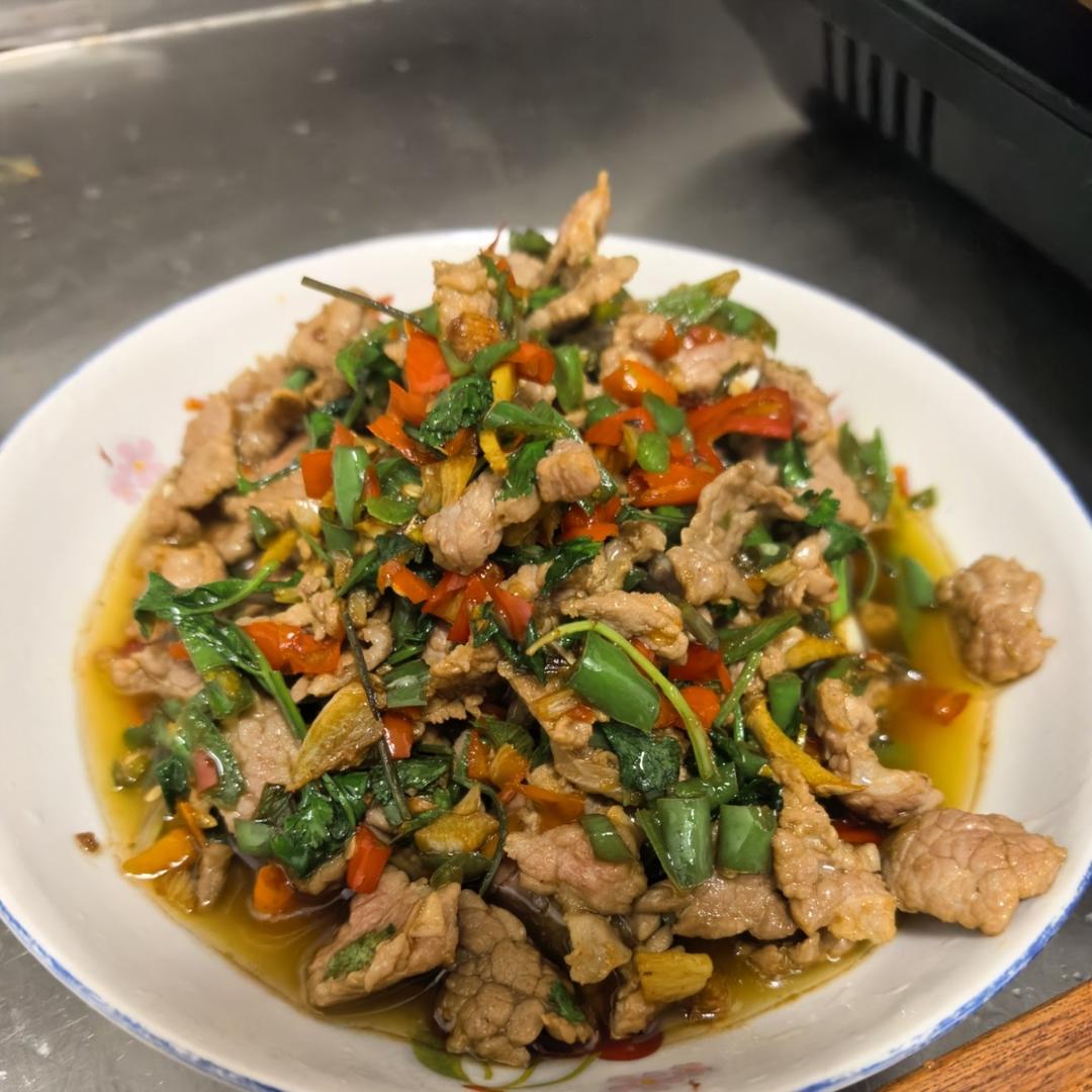 餐馆做法香菜炒牛肉｜家常好菜
