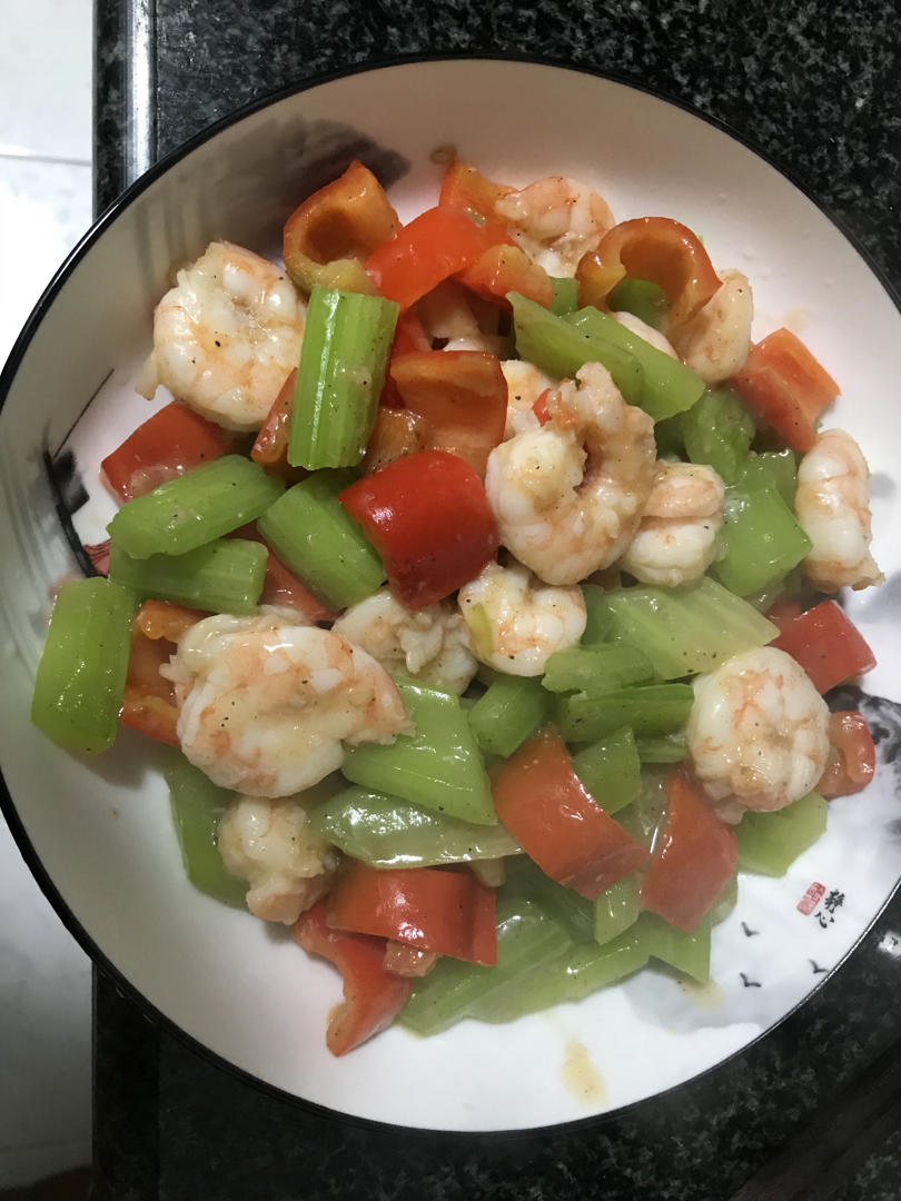10分钟出锅的【西芹腰果炒虾仁】，清甜脆爽好吃不胖