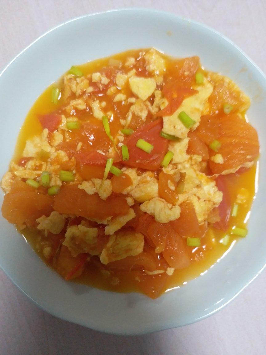 西红柿炒鸡蛋时，多加这一步，鸡蛋香嫩又入味