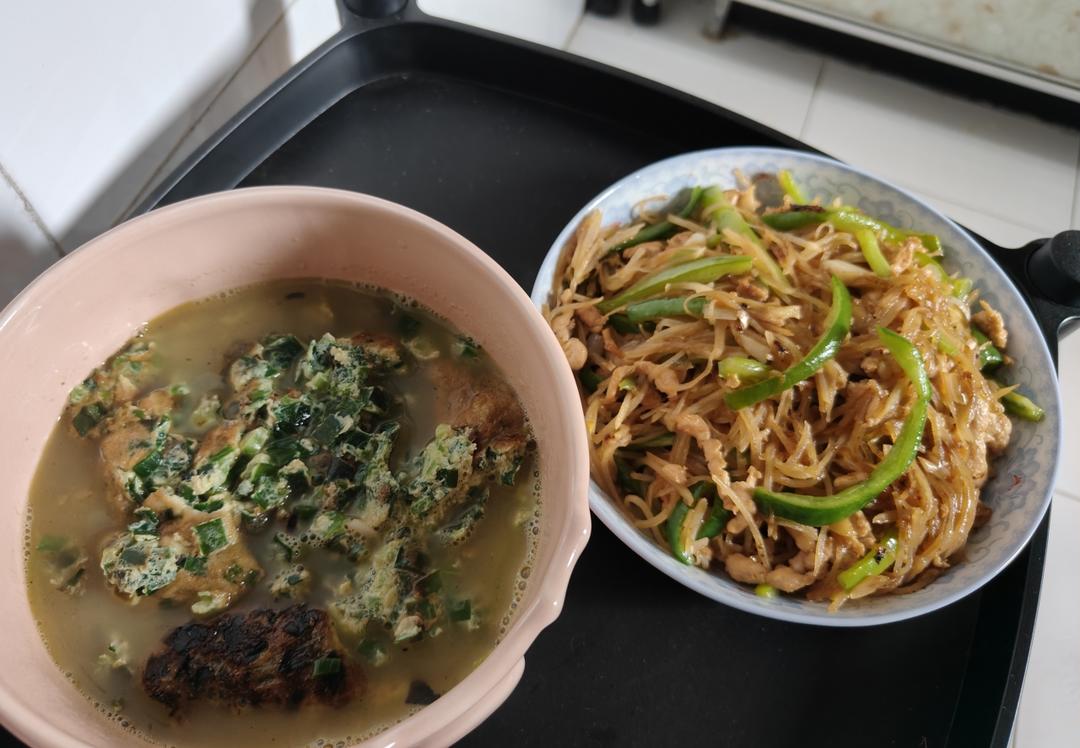 韭菜炒鸡蛋（汤版）