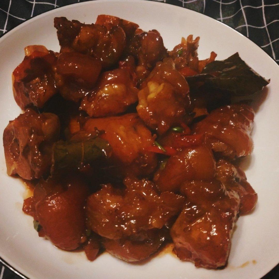 美味的家常菜：红烧猪蹄