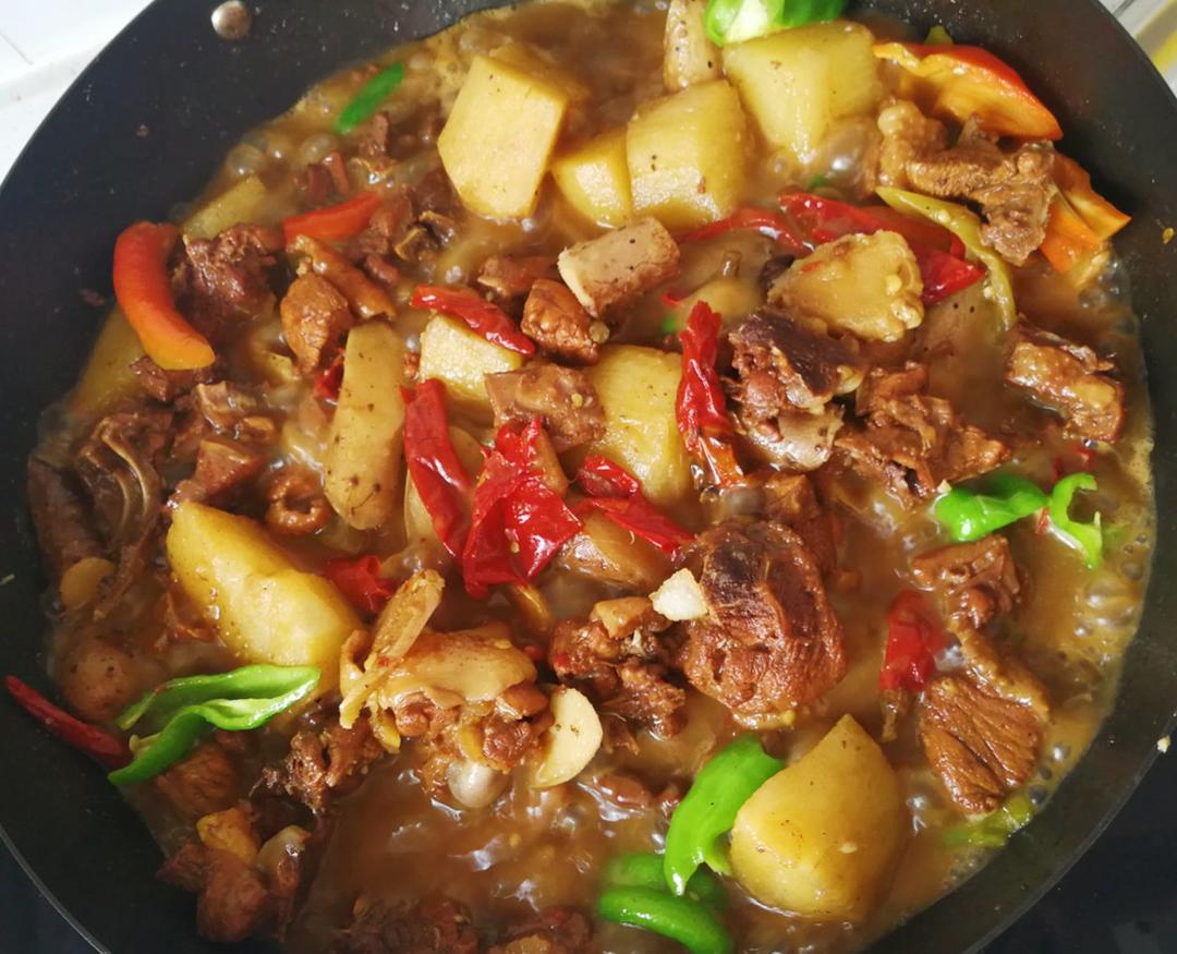 新疆沙湾大盘鸡