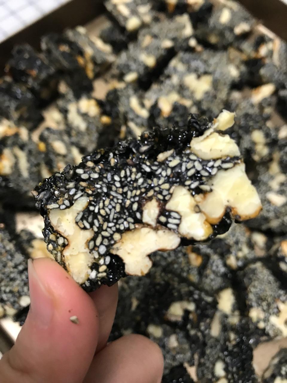 芝麻核桃糖