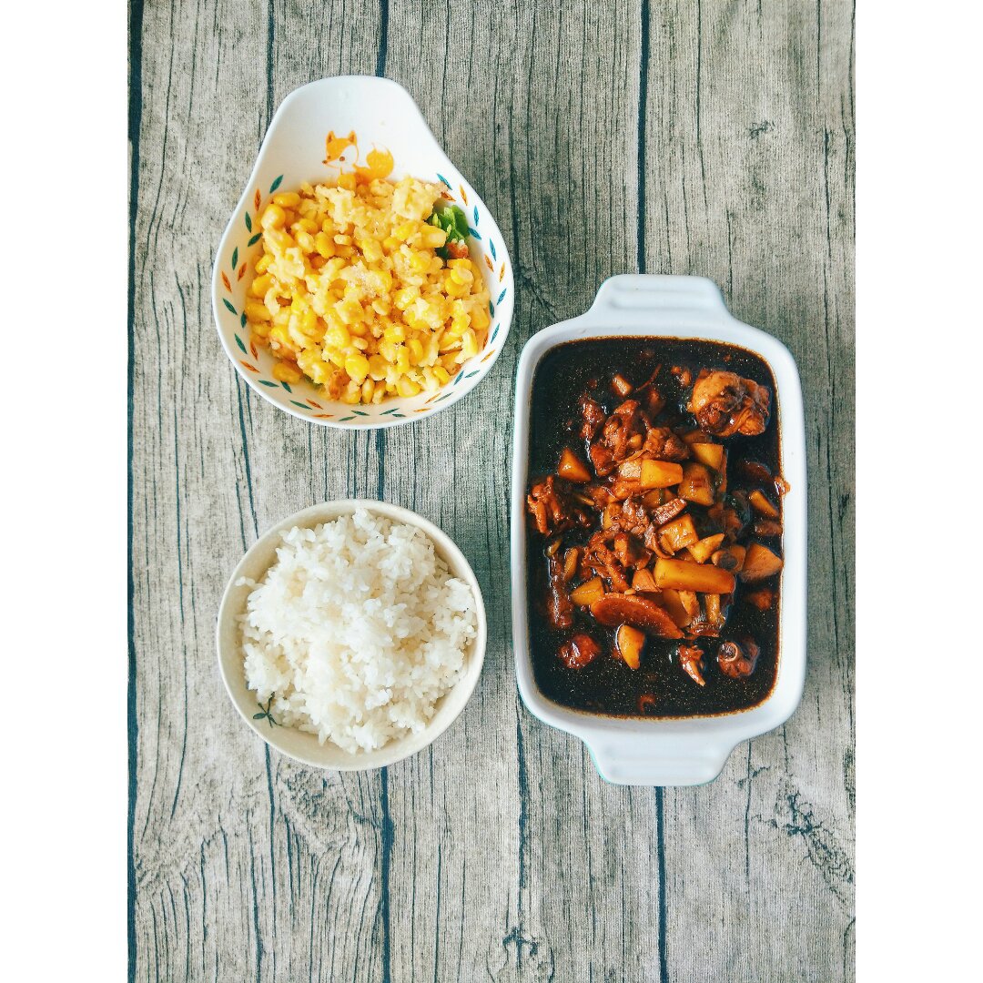 土豆炖鸡块