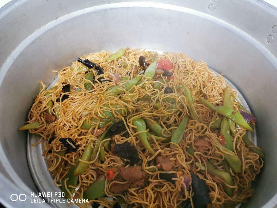 木耳豆角蒸面条