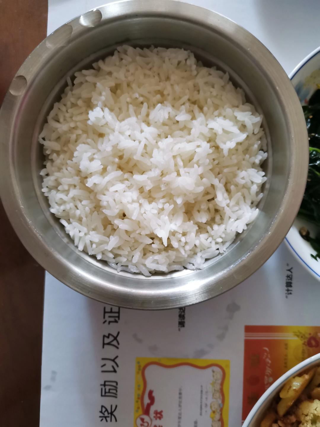 一个人的蒸米饭