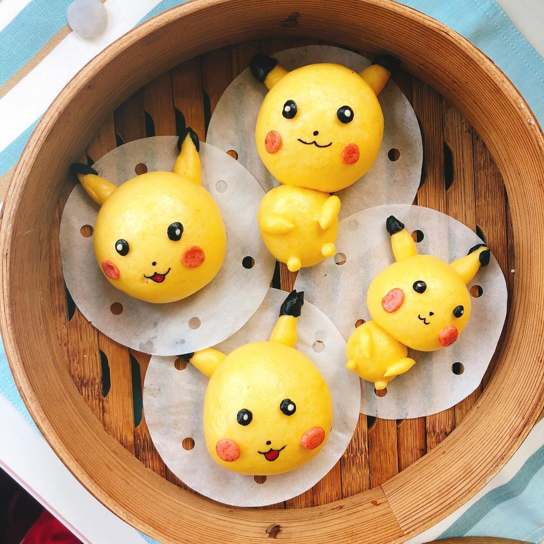 王一一妈妈做的卡通馒头(皮卡丘&精灵球)