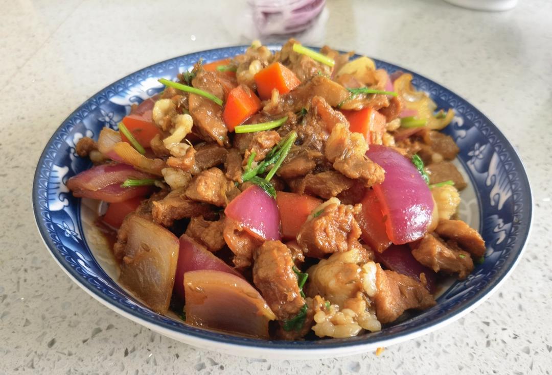 羊肉土豆胡萝卜 不仅仅是红烧