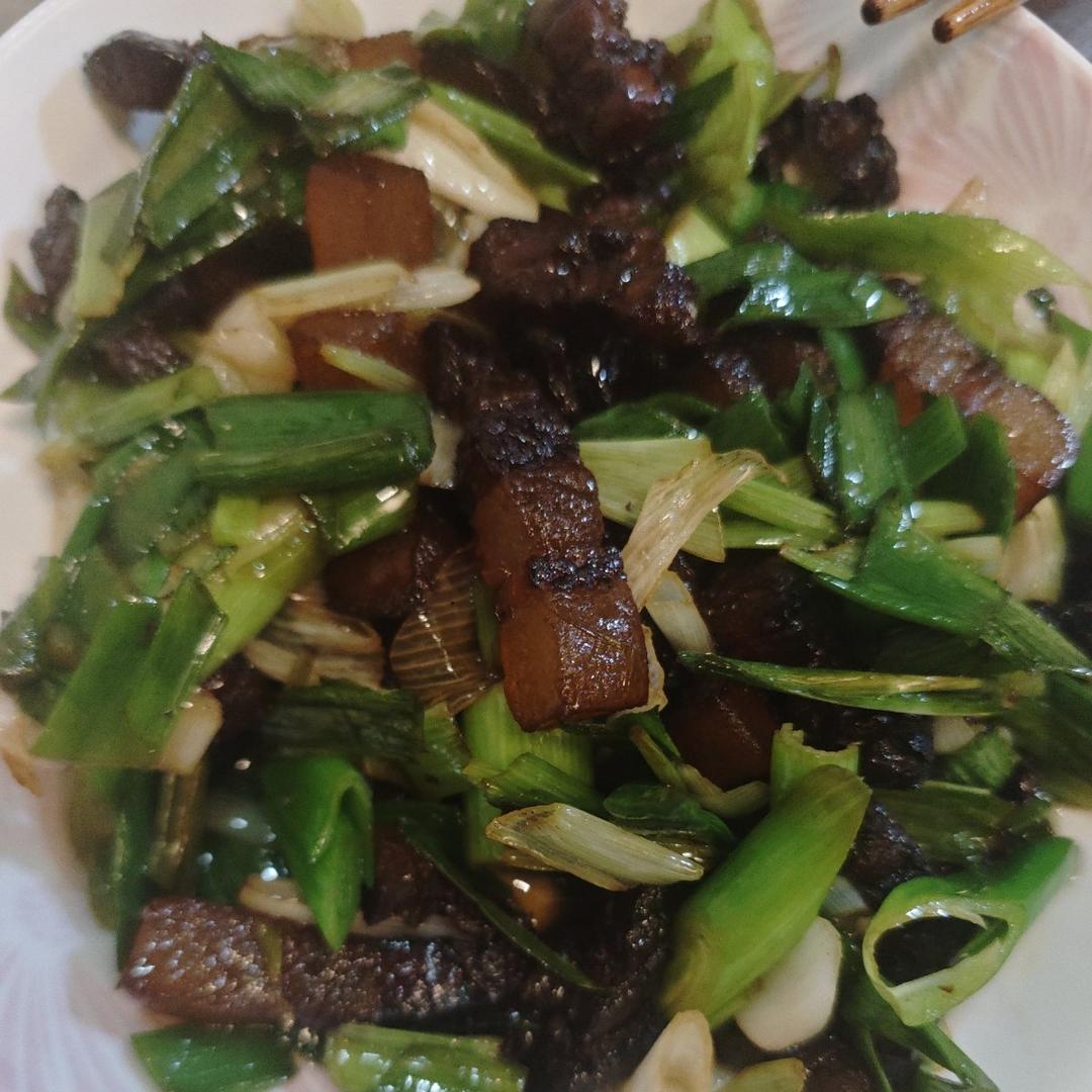 腊肉炒蒜苗