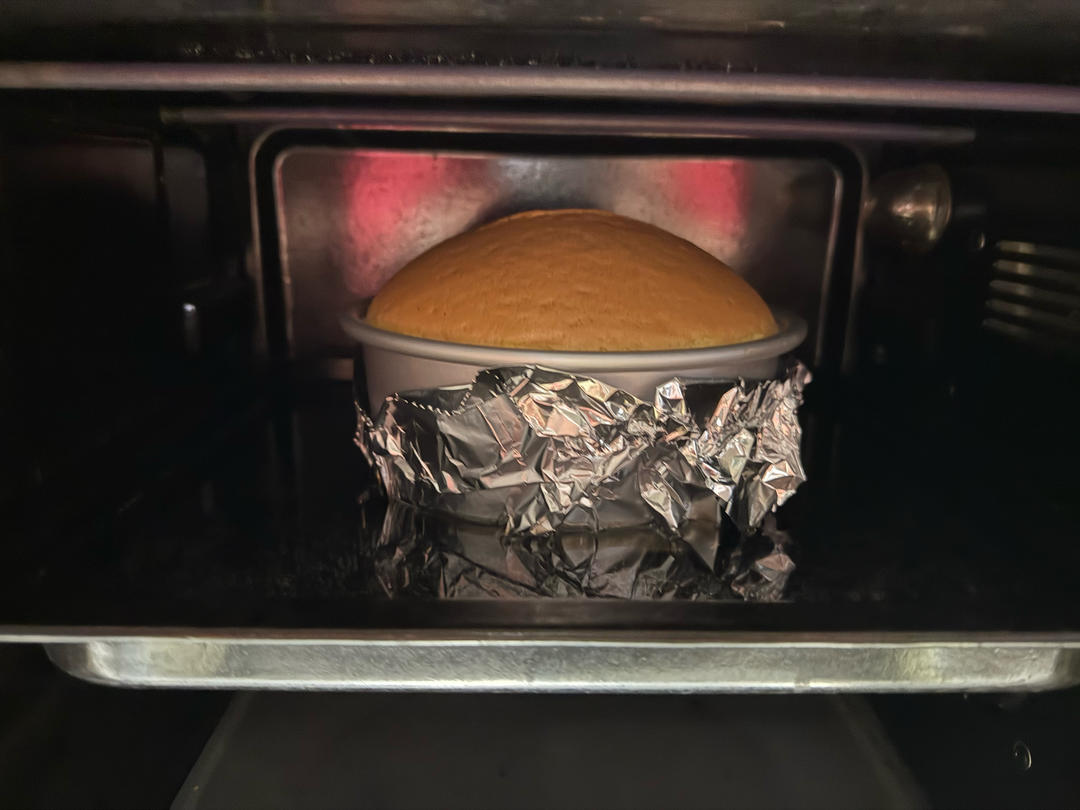 堪比柯基屁股
爆浆芝士🧀古早蛋糕