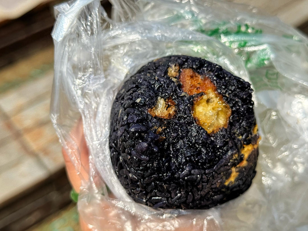 爱就是在一起。走遍世界。揽尽风景。食尽美味。感受美好。