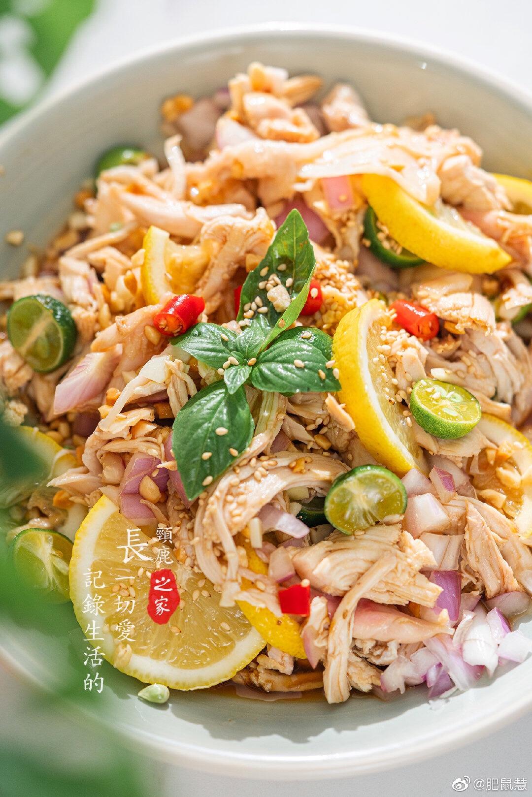 超简单夏日减脂必做-柠檬酸辣手撕鸡的做法