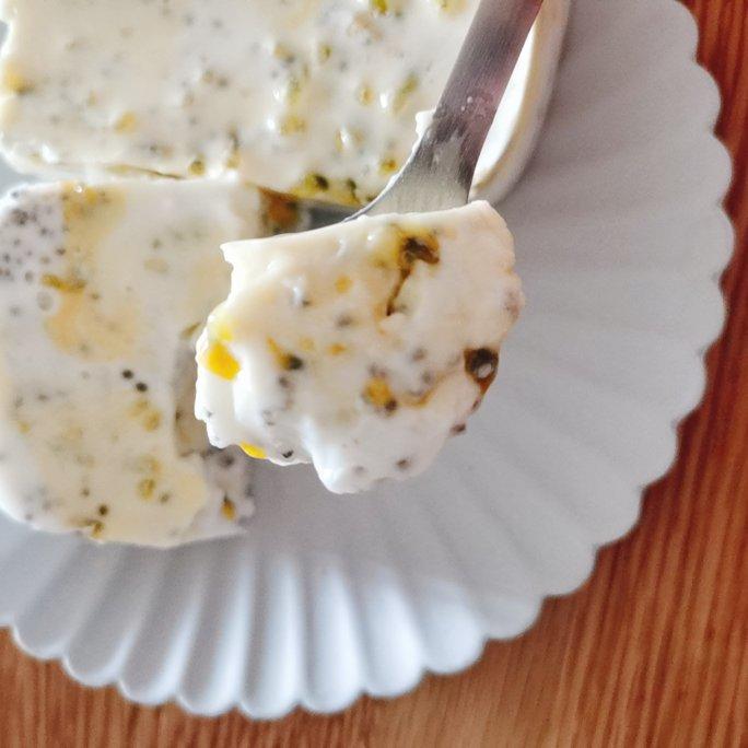 超级简单快手又好吃的低卡百香果亚麻籽酸奶冻