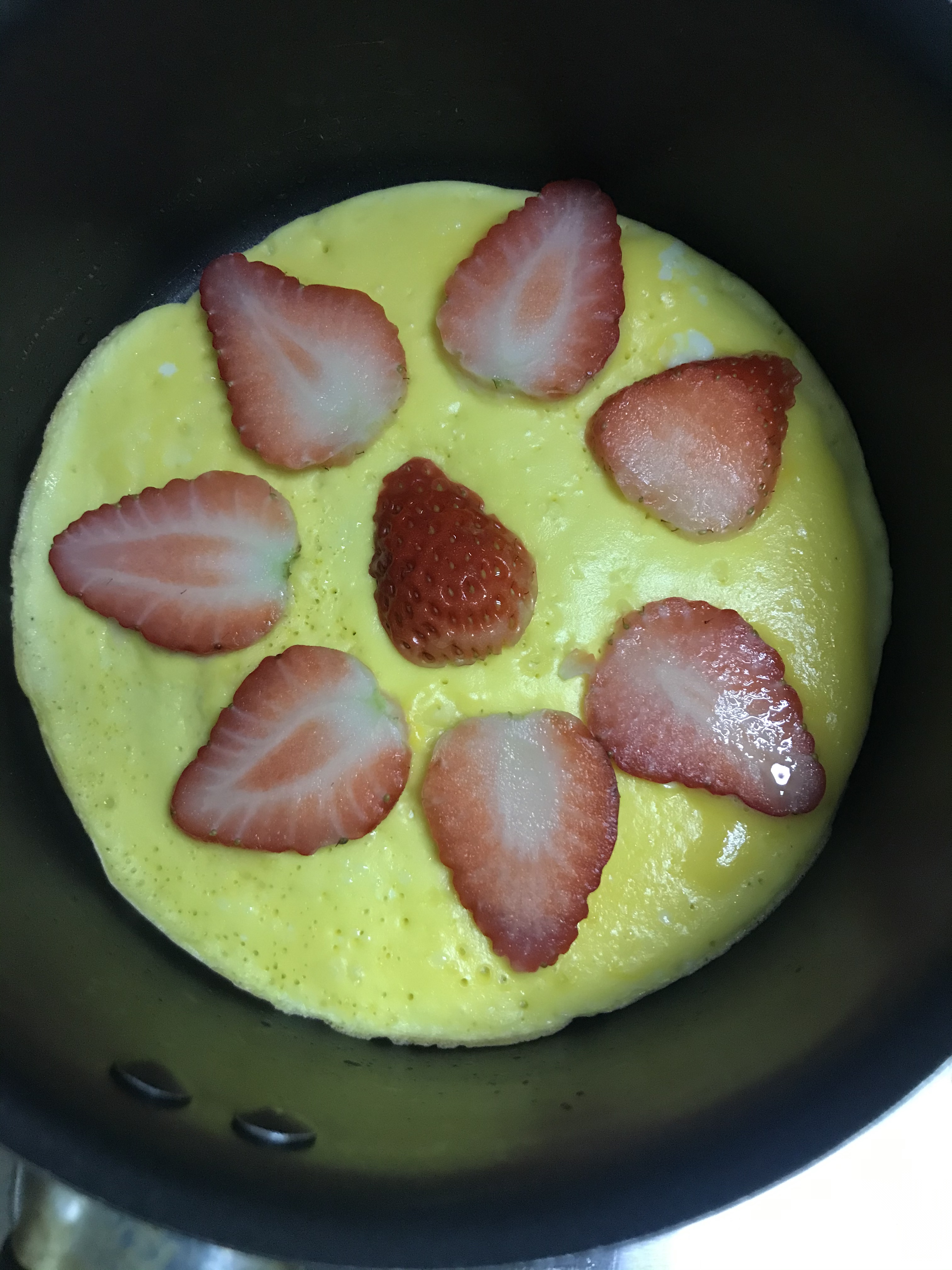 宝宝草莓松饼🥞的做法