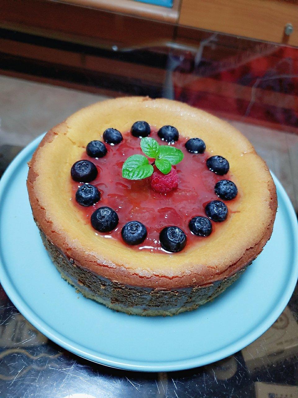 《Tinrry下午茶》教你做烤蓝莓重芝士蛋糕（6寸配方）