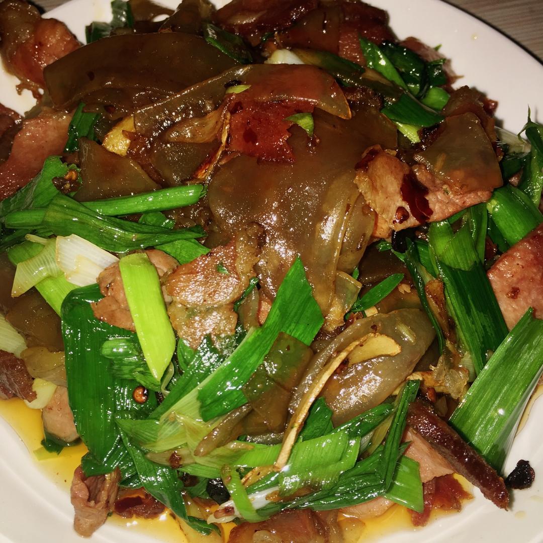 苕粉炒腊肉