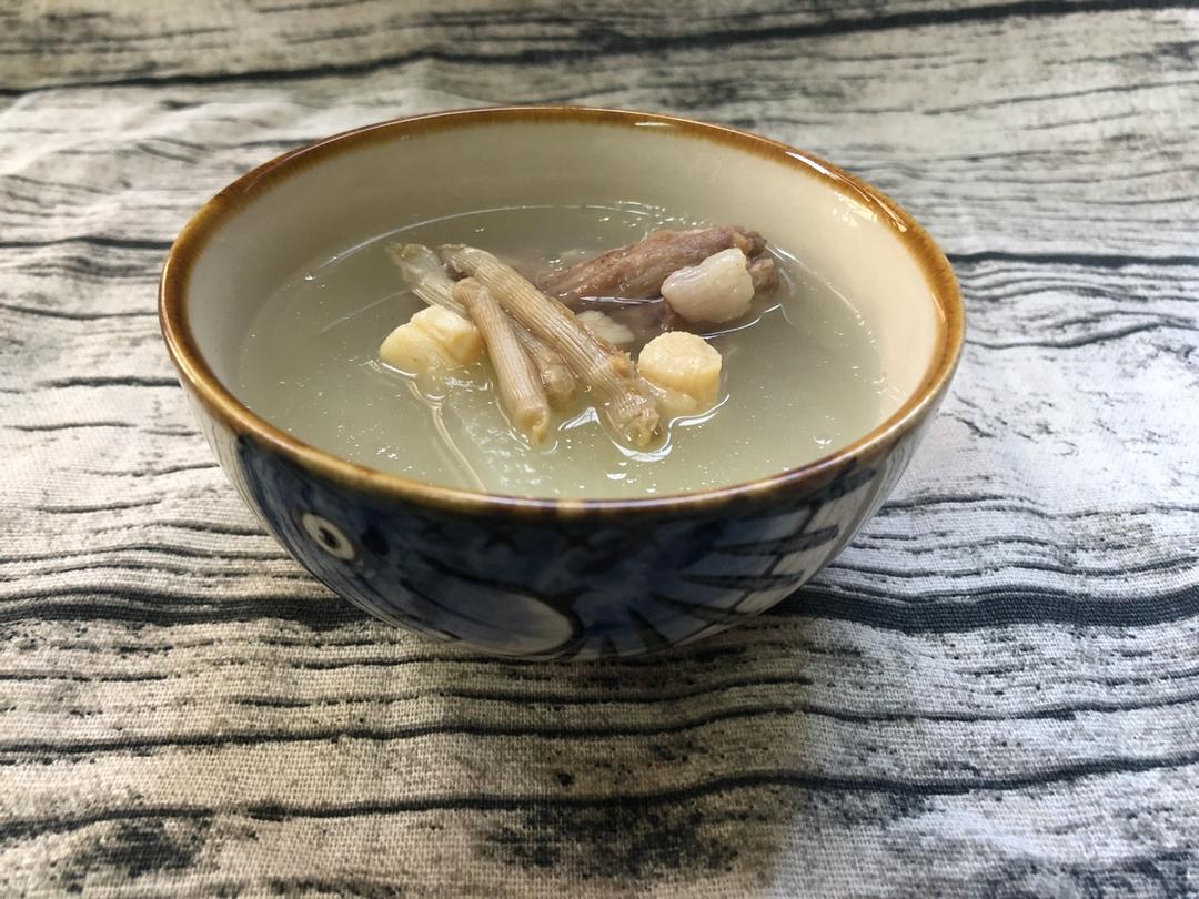 沙虫瑶柱瘦肉冬瓜汤