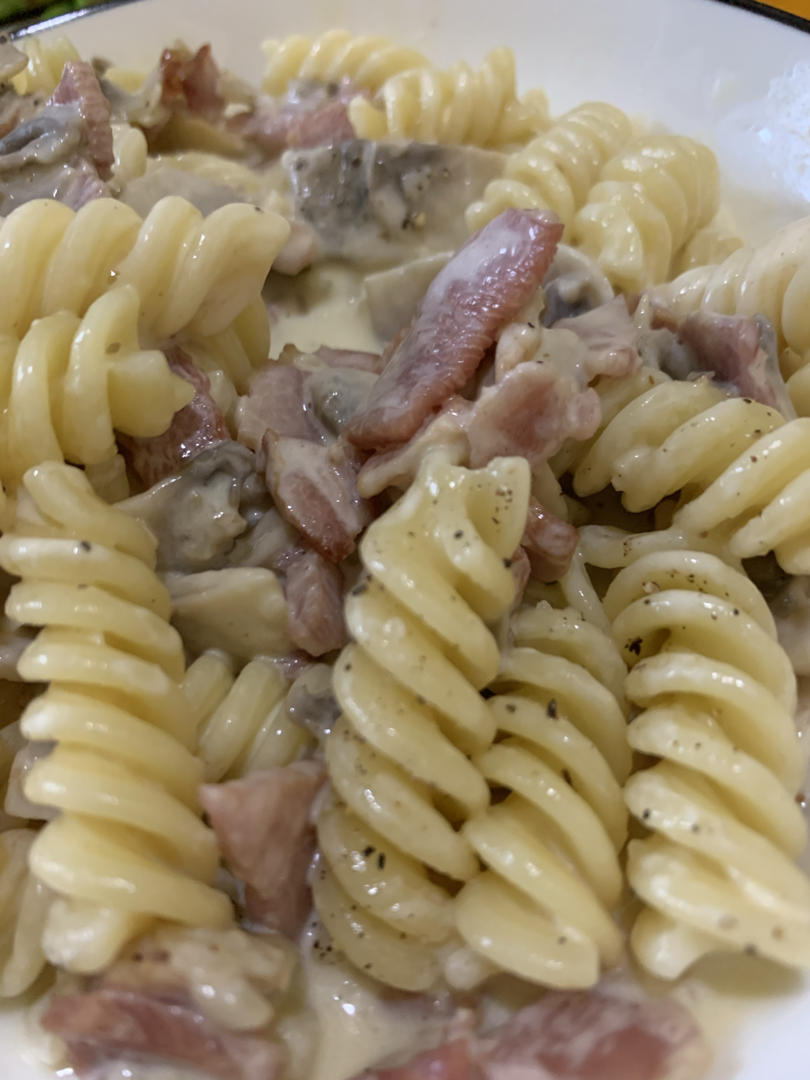奶油培根意大利面 - Creamy Beacon Linguine