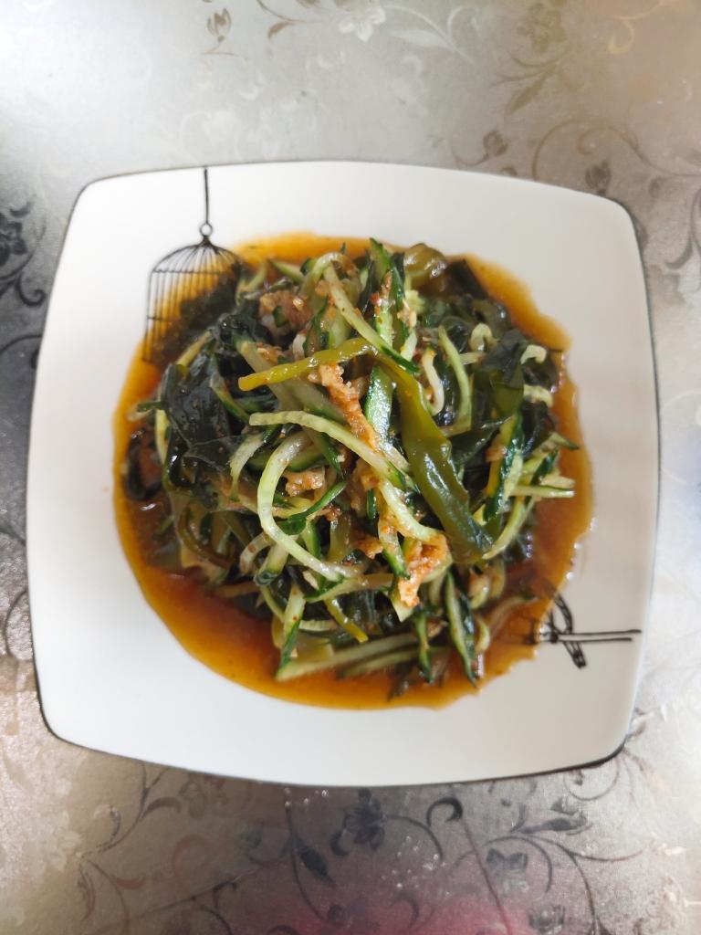 海带嫩苗凉拌黄瓜丝的做法