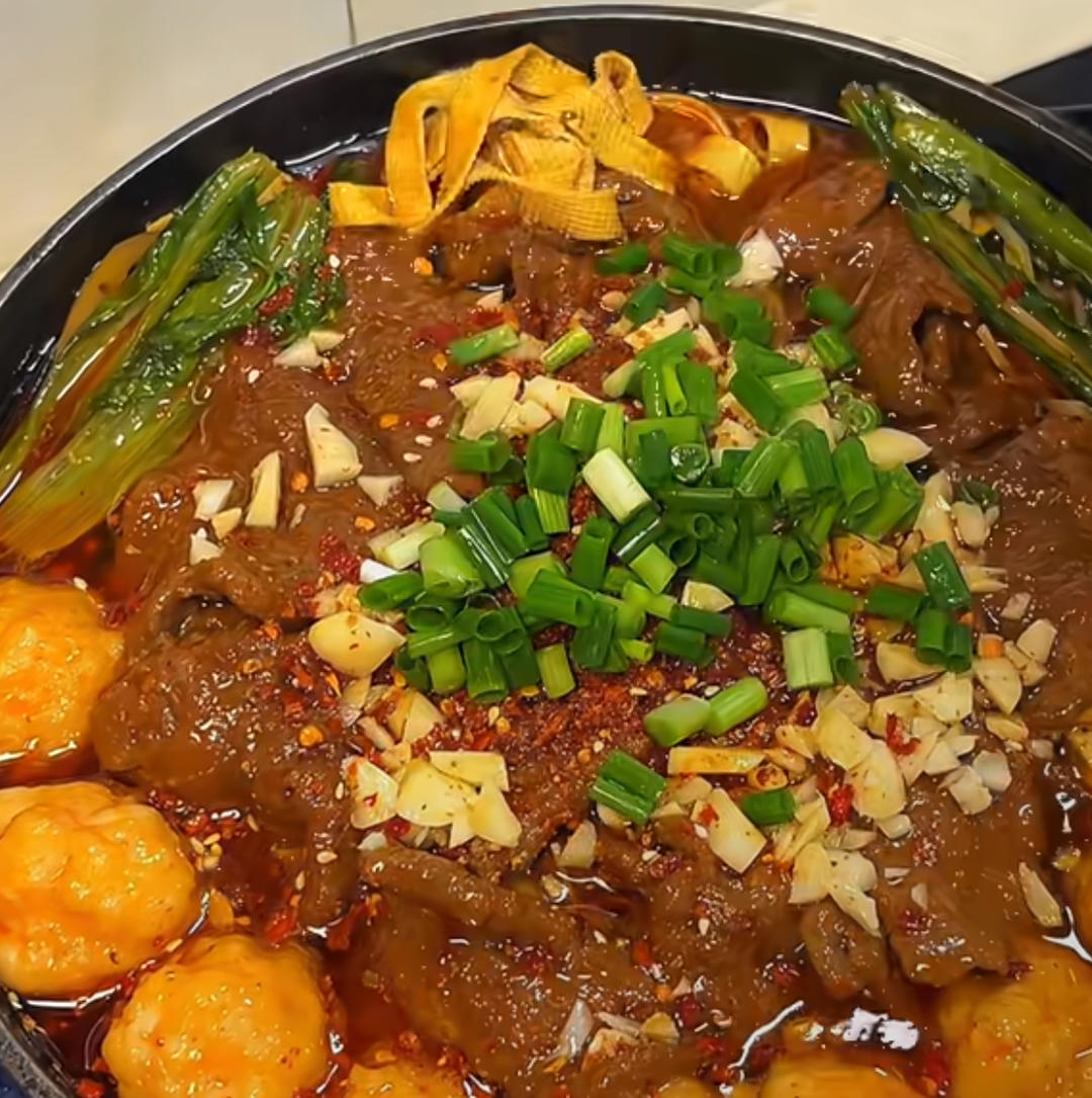 虾滑牛肉冒菜的做法