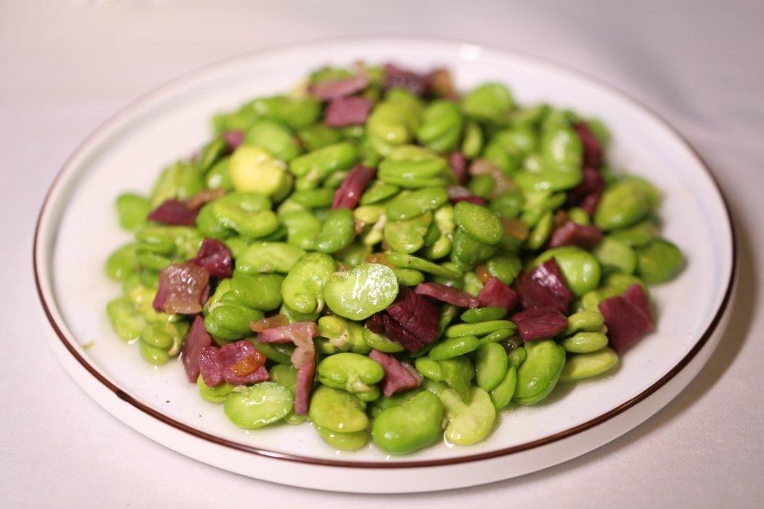 火腿炒蚕豆米