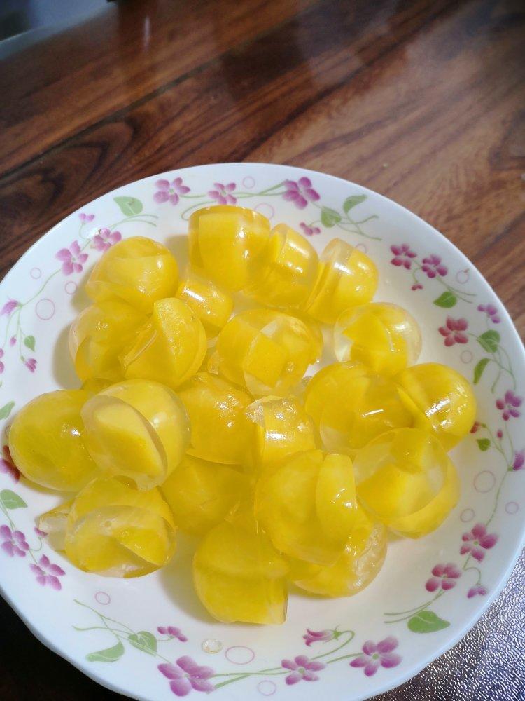 黄桃果冻布丁