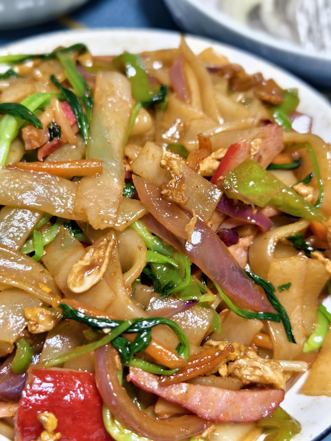路边摊的炒河粉