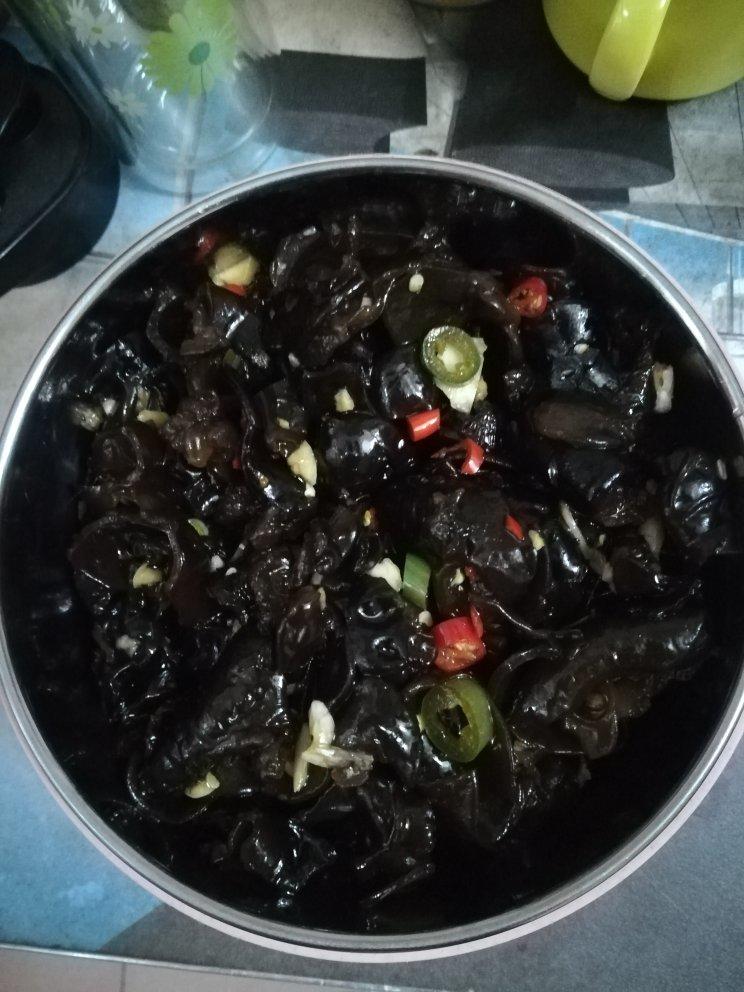 凉拌黑木耳
