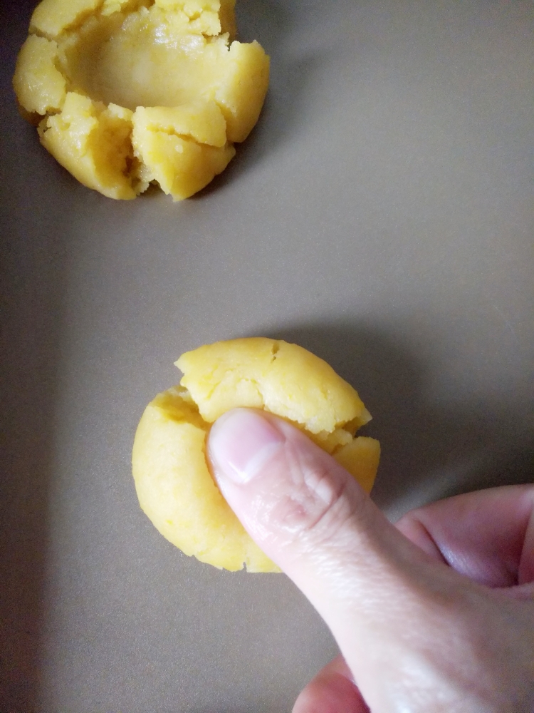 轻轻一按就碎掉的原味桃酥（不输猪油版）的做法 步骤7
