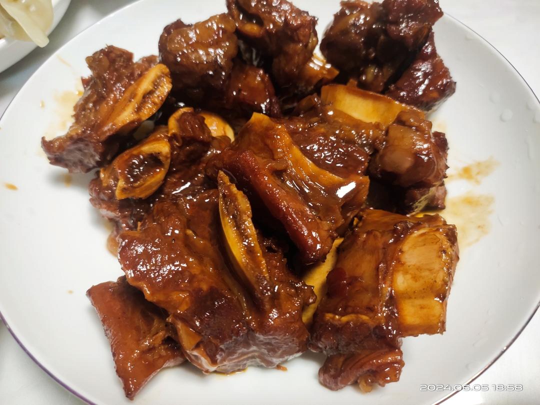 红烧牛排骨