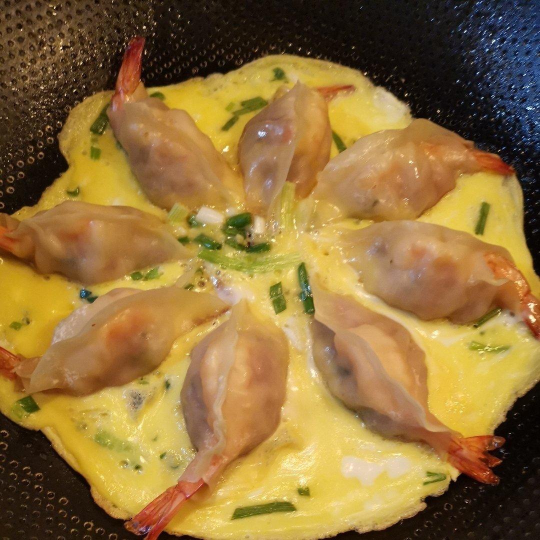 小羽私厨之抱蛋鲜虾煎饺