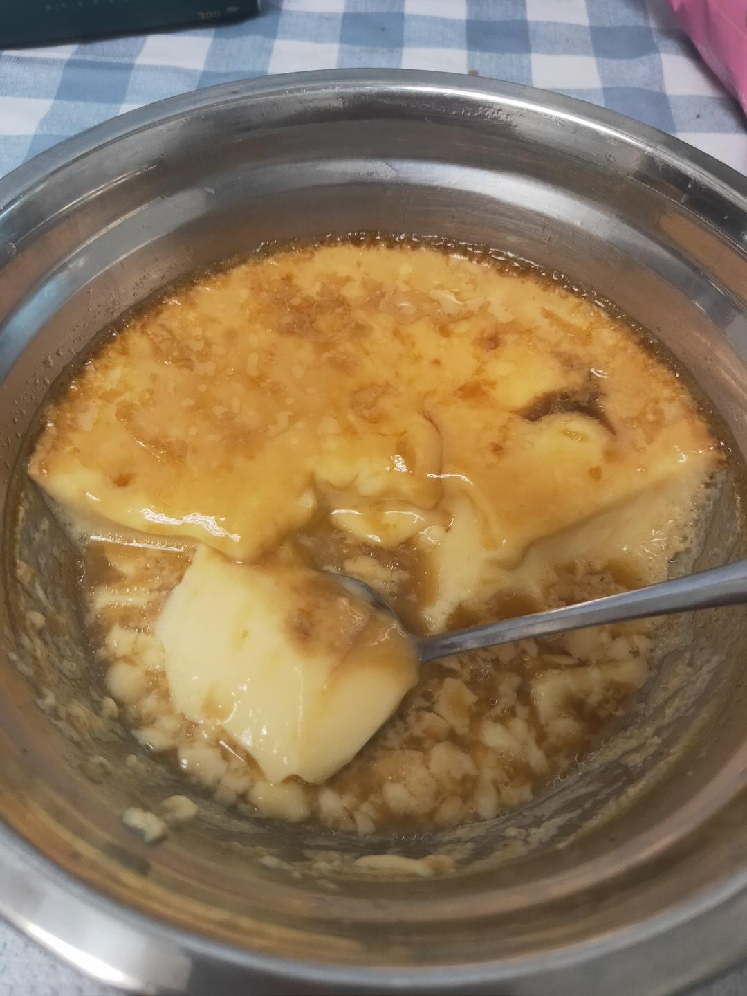 牛奶蒸蛋