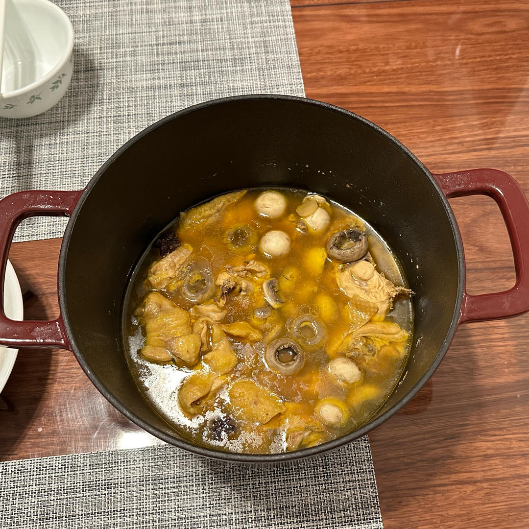 小鸡炖蘑菇