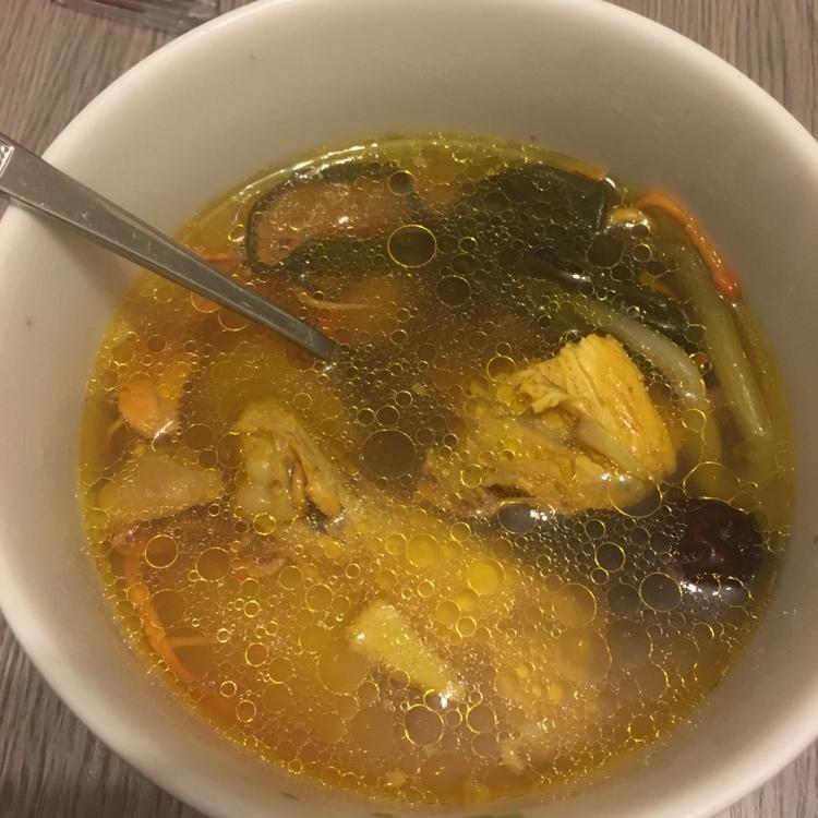 补气血的虫草花炖鸡汤